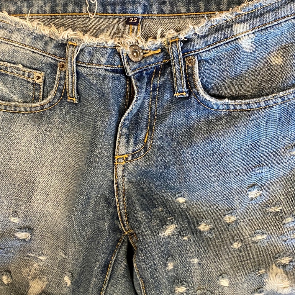 LF CARMAR Viola Bullet Hole Distressed Jeans F59 - Picture 5 of 8
